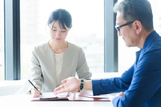 会社設立の認証手続きを早く正確に進めるための流れと費用ガイド